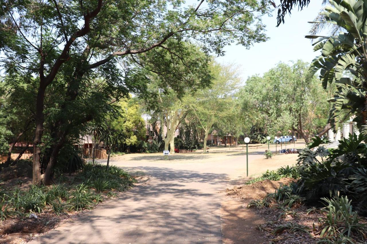 Khaya Africa Guesthouse Midrand Zewnętrze zdjęcie